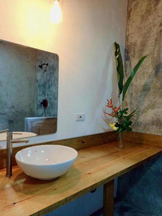 Casa Salvaje Vacation Rentals بوكاس تاون المظهر الخارجي الصورة